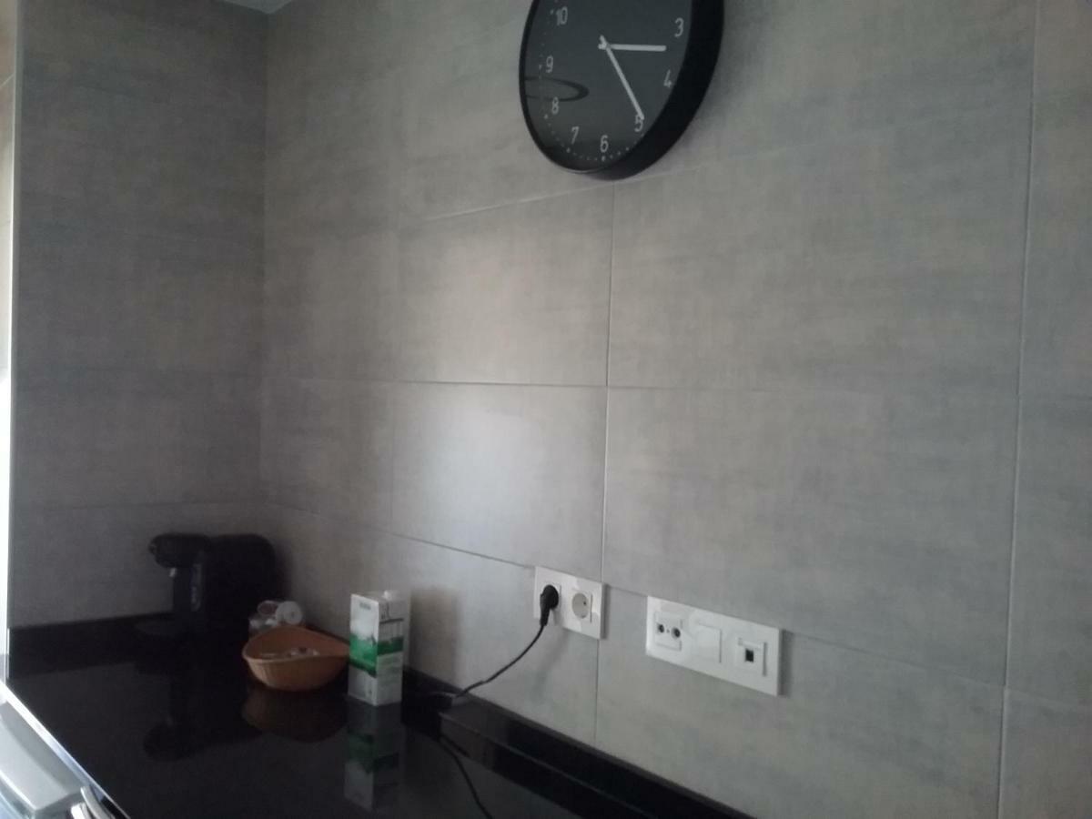 Apartamento Teatinos Malaga Apartment Екстериор снимка